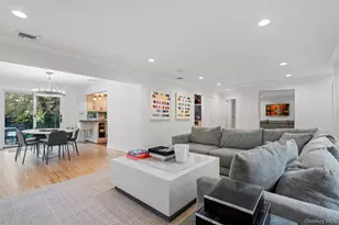 28 Elm St, Woodbury, NY 11797 - Photo 9