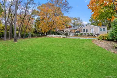 28 Elm Street, Woodbury, NY 11797 - Photo 45