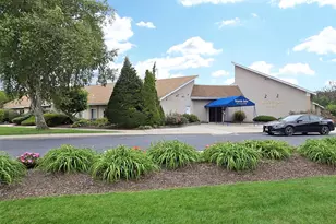 27 Cheyenne Ct, Coram, NY 11727 - Photo 11