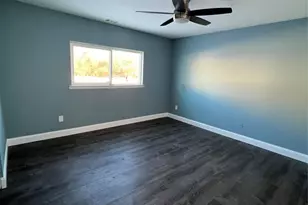 53 Pointe Cir S, Coram, NY 11727 - Photo 21