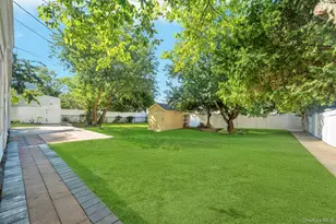 81 Division Ave, Levittown, NY 11756 - Photo 19