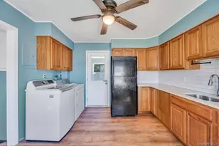 81 Division Ave, Levittown, NY 11756 - Photo 11