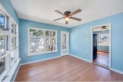 81 Division Avenue, Levittown, NY 11756 - Photo 15