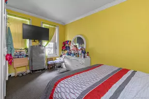 91-10 34th Ave, Jackson Heights, NY 11372 - Photo 9