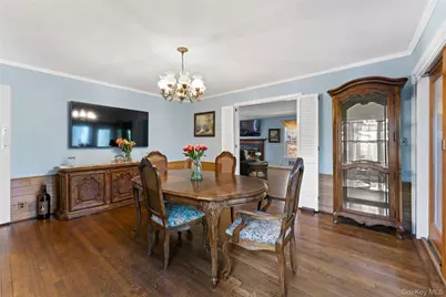 285 Old Colony Road, Hartsdale, NY 10530 - Photo 7