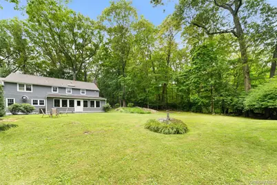 285 Old Colony Road, Hartsdale, NY 10530 - Photo 27