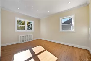 3715 Regent Ln, Wantagh, NY 11793 - Photo 9