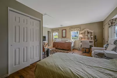 17 Washington Heights Street, Selden, NY 11784 - Photo 19