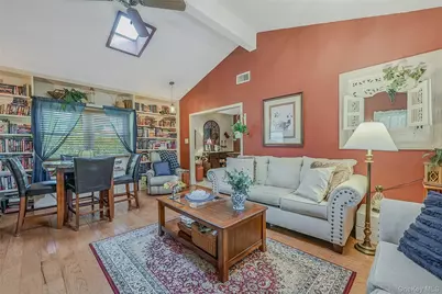 17 Washington Heights Street, Selden, NY 11784 - Photo 9