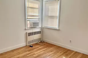 110 Evergreen Ave, Lynbrook, NY 11563 - Photo 13