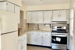 110 Evergreen Ave, Lynbrook, NY 11563 - Photo 5