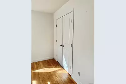 110 Evergreen Avenue #1st Floor, Lynbrook, NY 11563 - Photo 15