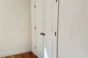 110 Evergreen Ave, Lynbrook, NY 11563 - Photo 15