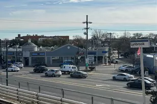 110 Evergreen Ave, Lynbrook, NY 11563 - Photo 19