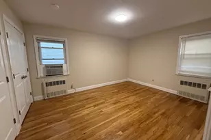 110 Evergreen Ave, Lynbrook, NY 11563 - Photo 9