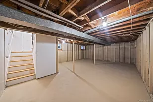 3019 Sipp Ave, Medford, NY 11763 - Photo 15