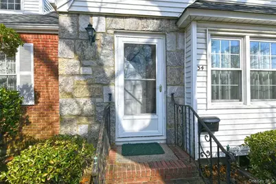 34 Shaw Drive, Merrick, NY 11566 - Photo 3