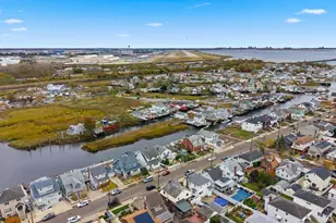 160-36 99th St, Howard Beach, NY 11414 - Photo 27