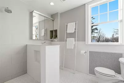 10 Circle Avenue, Larchmont, NY 10538 - Photo 23