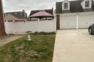 192 Beech St, Valley Stream, NY 11580 - Photo 5