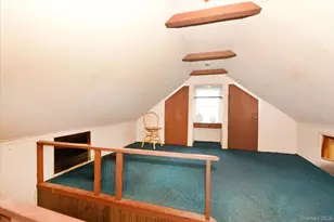 86 Cleveland Ave, Massapequa, NY 11758 - Photo 15