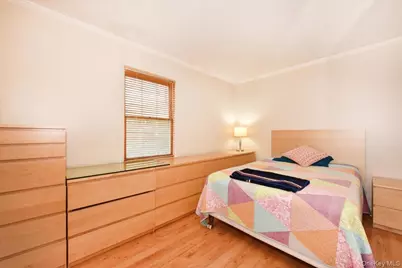 86 Cleveland Avenue, Massapequa, NY 11758 - Photo 11