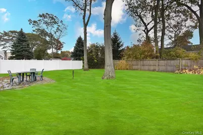 86 Cleveland Avenue, Massapequa, NY 11758 - Photo 17