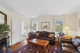 718 Montauk Hwy, East Quogue, NY 11942 - Photo 5