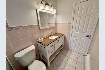 445 Madison Avenue, Brentwood, NY 11717 - Photo 9