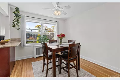 2 Edwards Street #3D, Roslyn Heights, NY 11577 - Photo 9