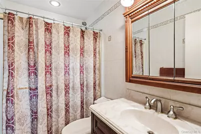 42 Fig Street, Central Islip, NY 11722 - Photo 9