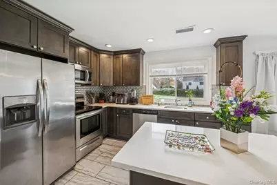 26 Grand Canyon Lane, Coram, NY 11727 - Photo 11