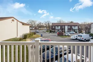 118 Clubhouse, Copiague, NY 11726 - Photo 7