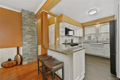 12 Irenhyl Avenue, Port Chester, NY 10573 - Photo 11