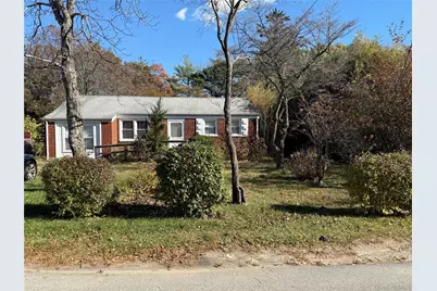 1663 N Thompson Drive, Bay Shore, NY 11706 - Photo 1