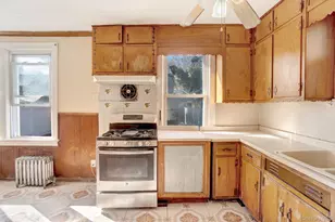 114-42 211th St, Cambria Heights, NY 11411 - Photo 15