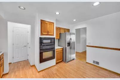 2 Garden Court, Port Jefferson Station, NY 11776 - Photo 9