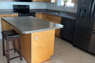 426 Village Cir N, Manorville, NY 11949 - Photo 5