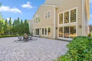 176 Sagamore Dr, Plainview, NY 11803 - Photo 29