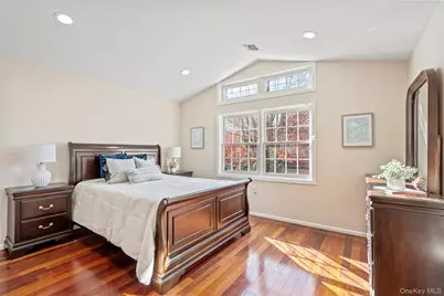 176 Sagamore Drive, Plainview, NY 11803 - Photo 19