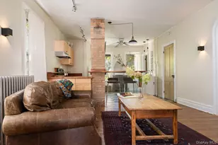 541 Washington St, Hudson, NY 12534 - Photo 3