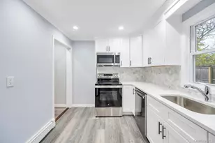 19 Admiral St, Port Jefferson Station, NY 11776 - Photo 9