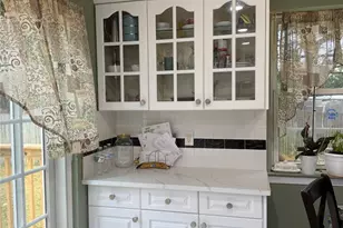 2 Cherry St, Central Islip, NY 11722 - Photo 5