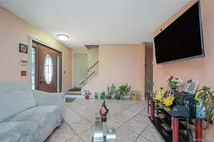 2 Cherry St, Central Islip, NY 11722 - Photo 9