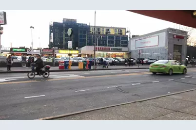 8425 Elmhurst Avenue #2I, Elmhurst, NY 11373 - Photo 7