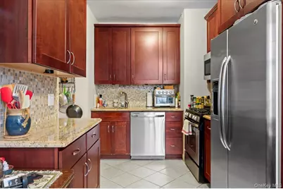 2 Westchester Ave #2L, White Plains, NY 10601 - Photo 15