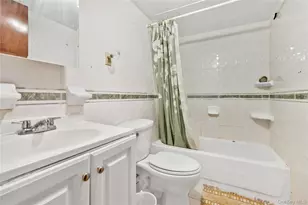 303 Nassau Blvd, West Hempstead, NY 11552 - Photo 23