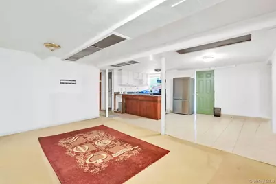 303 Nassau Boulevard, West Hempstead, NY 11552 - Photo 19