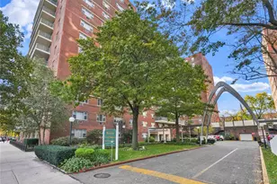 52-40 39th Dr, Woodside, NY 11377 - Photo 15