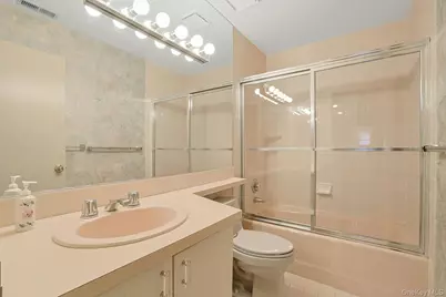 44 Westfield Road, White Plains, NY 10605 - Photo 23